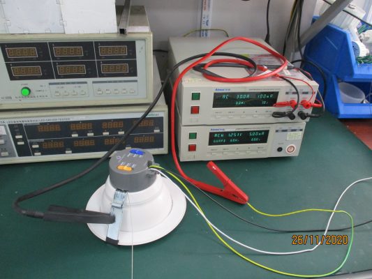 Loose electrical connections led lamp